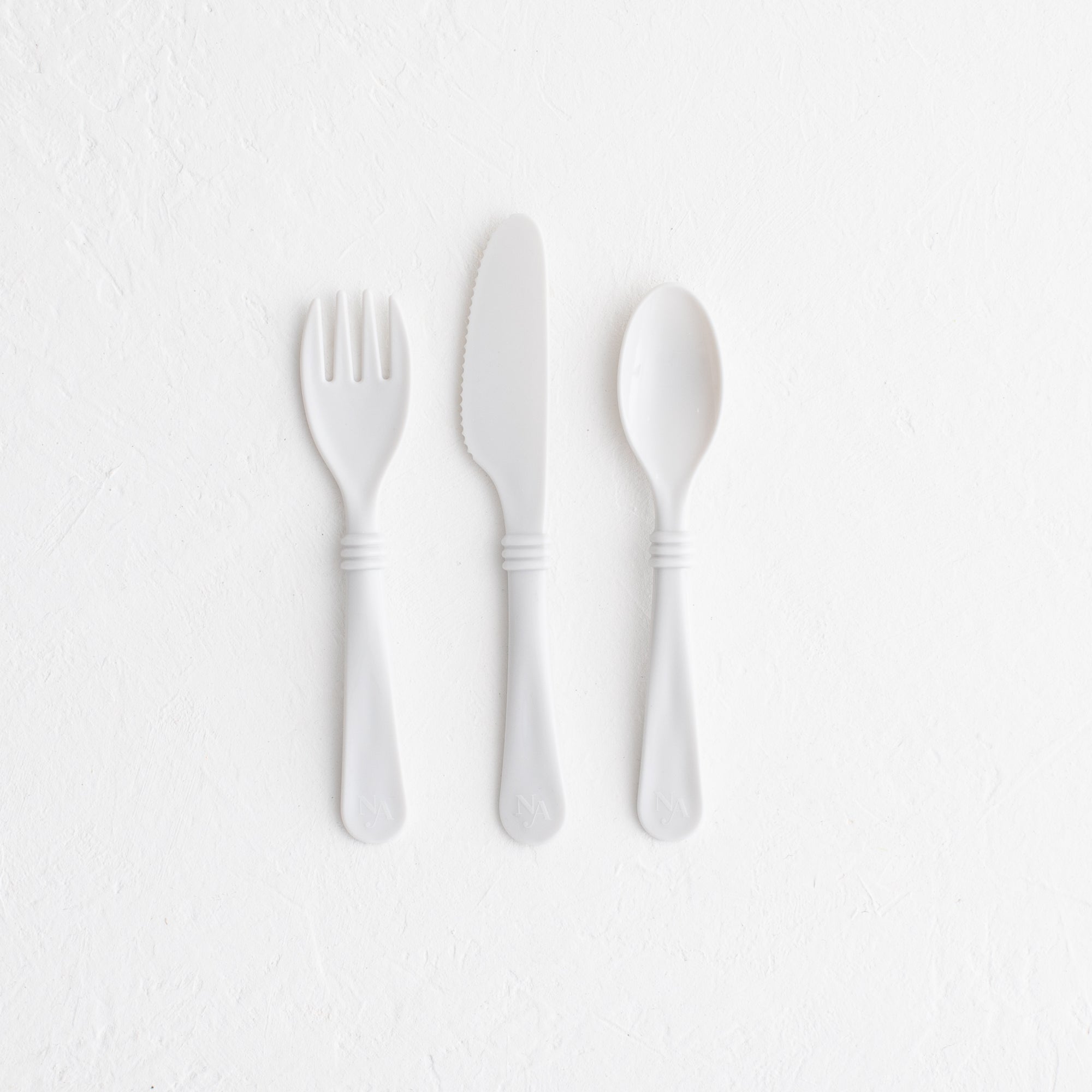 Recycled plastic cutlery set - eco-friendly utensils for sustainable dining - white set
